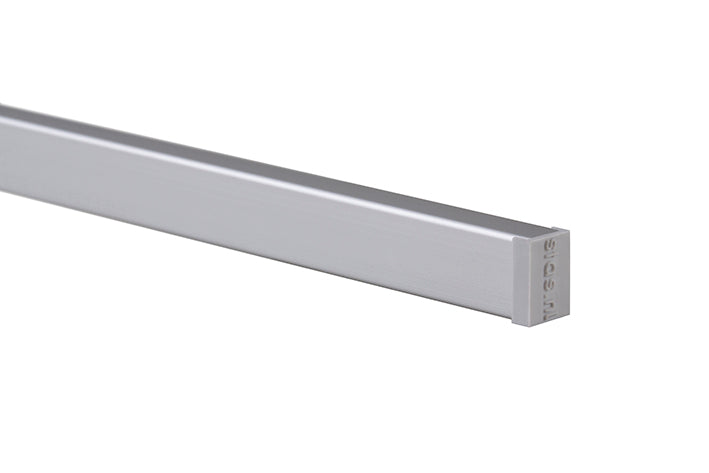Invista no STAS minirail (150 cm) para um sistema de pendurar quadros mais fino.